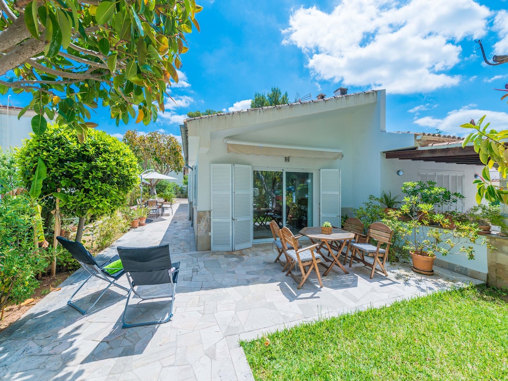 Gezellige strandhut aan het strand van Alcúdia