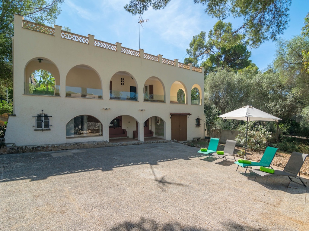 Charmant Huis Portalen Nous