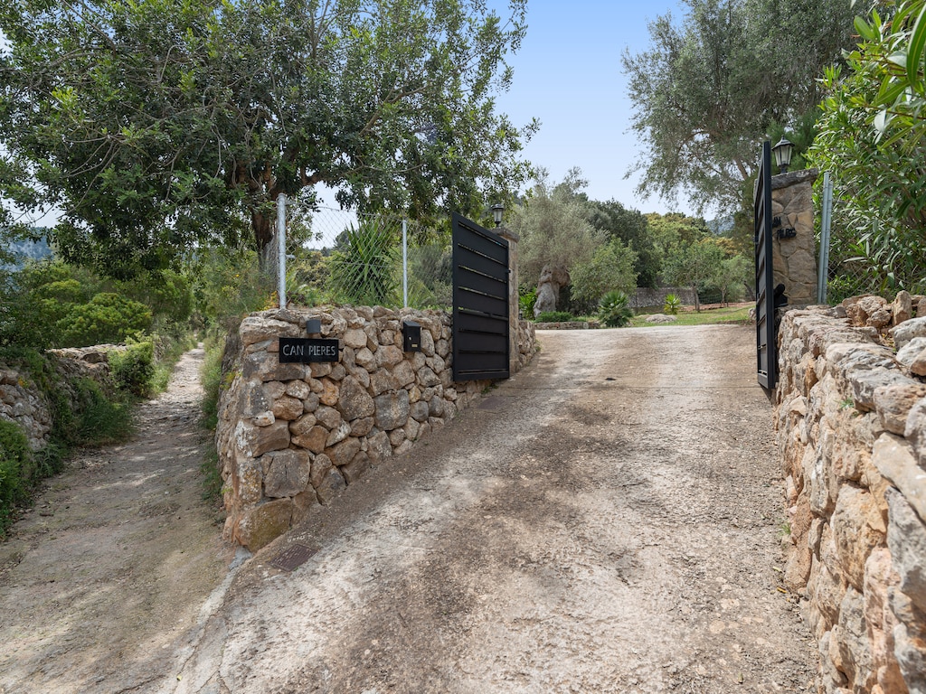 Villa met bergzicht in Esporles