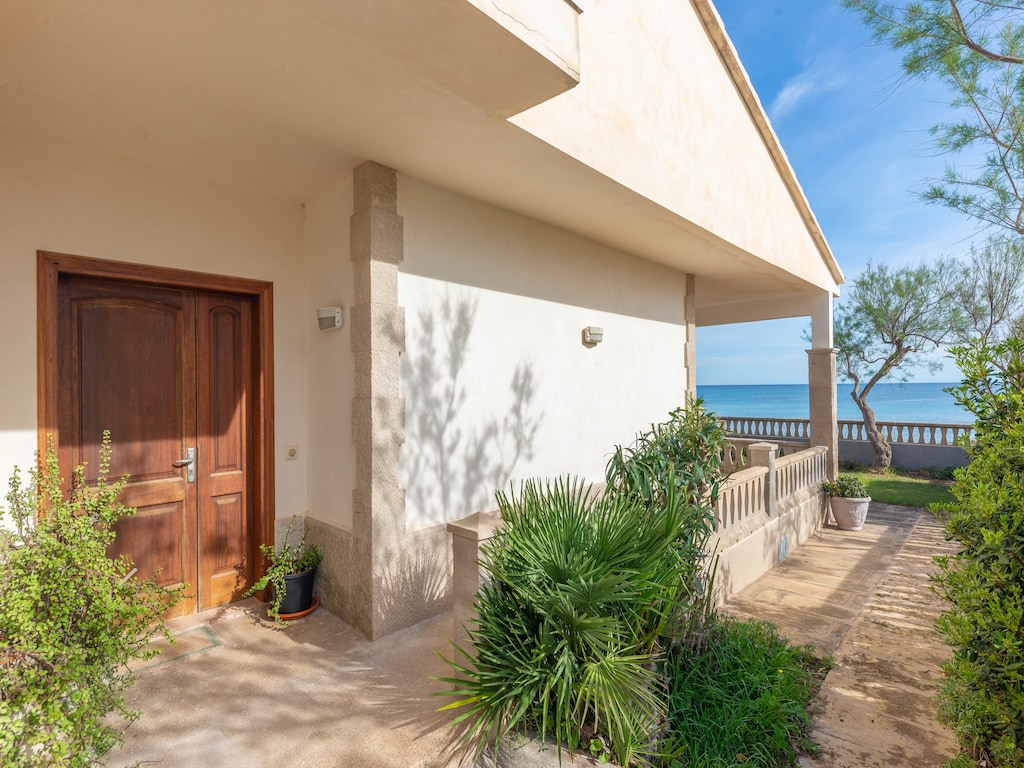 Huis aan zee in Son Serra met prachtig uitzicht