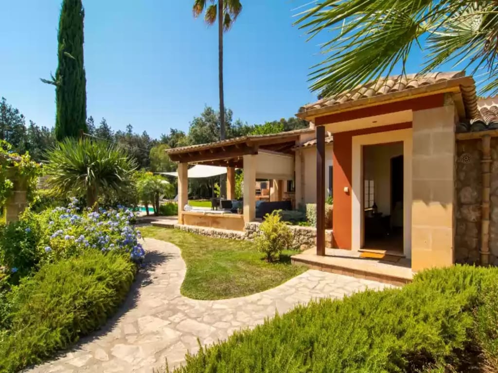 Villa in Pollença met Zwembad en BBQ