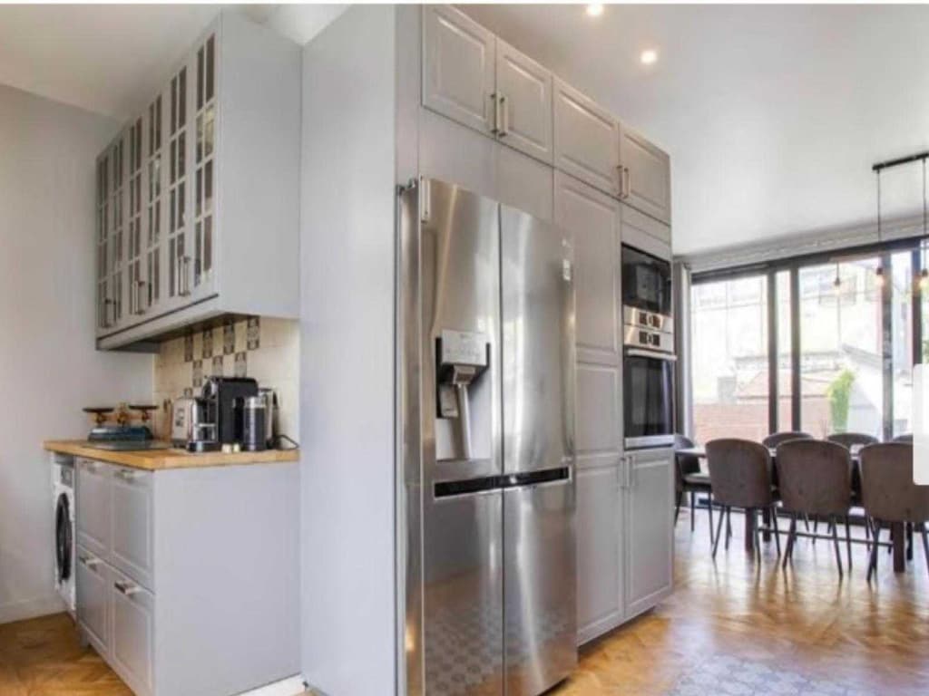 Huis voor 18 personen met bioscoop Place Morny