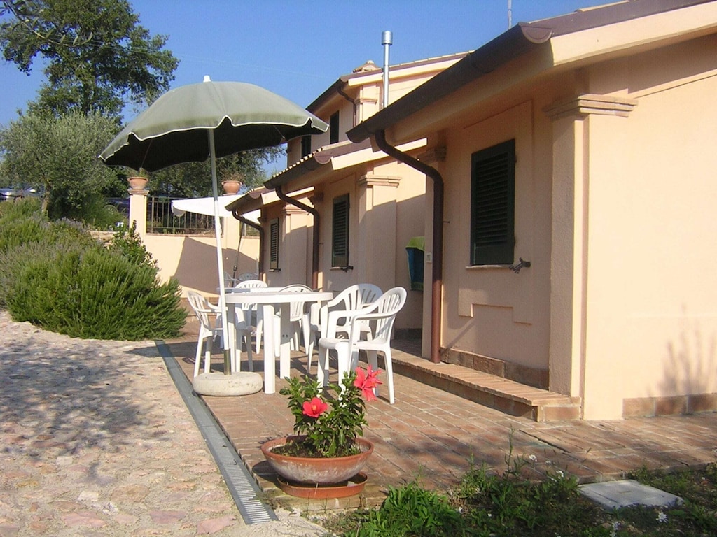 Wohnung in einem Bauernhaus mit Swimmingpool