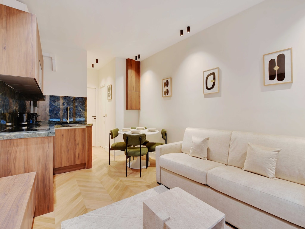 Gloednieuw huis in het hart van het Quartier Latin