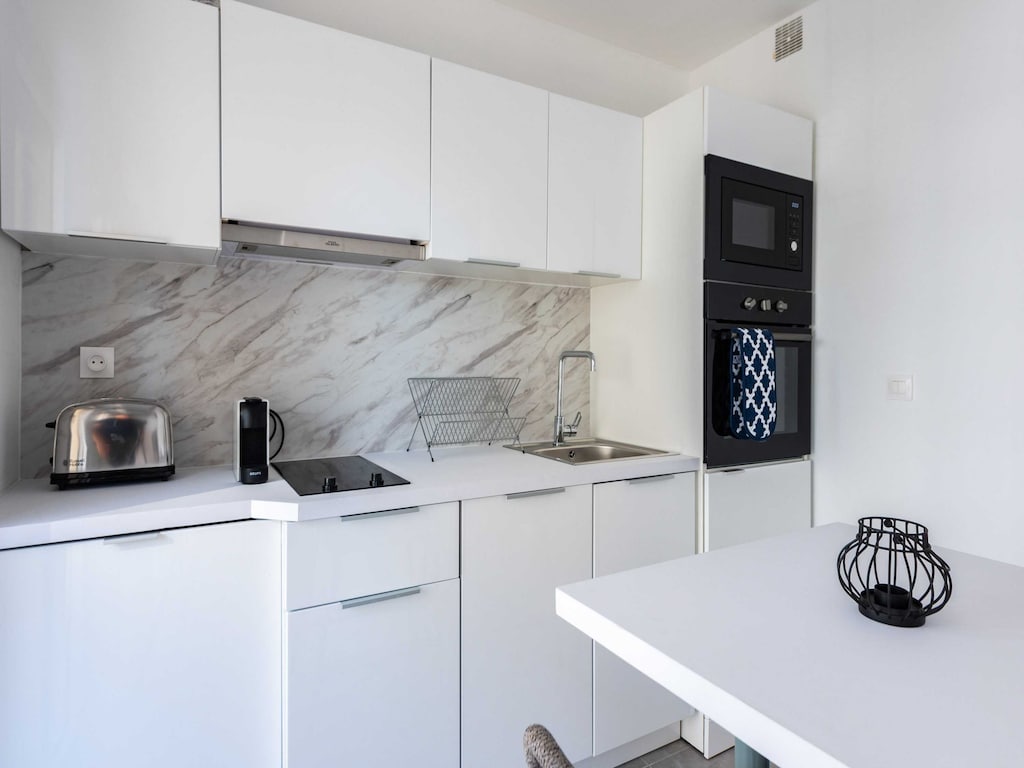 Prachtig appartement met balkon - 200m van het strand