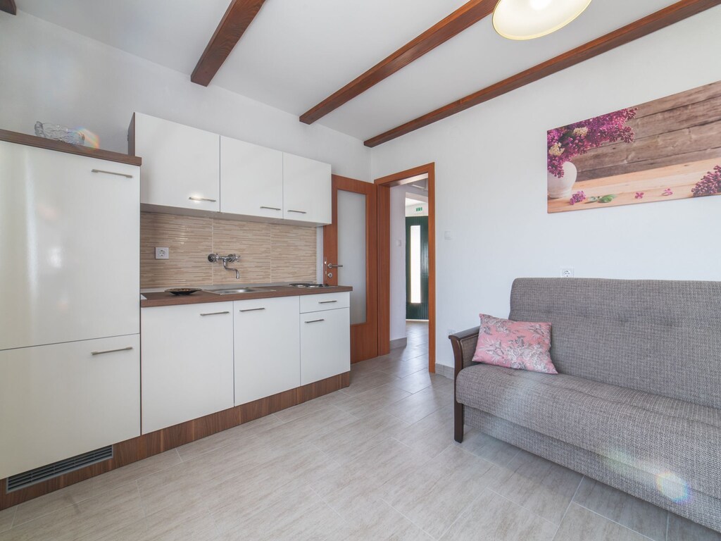 Serene Retreat Holiday Home with Pool - Two Bedroom Holiday Home
