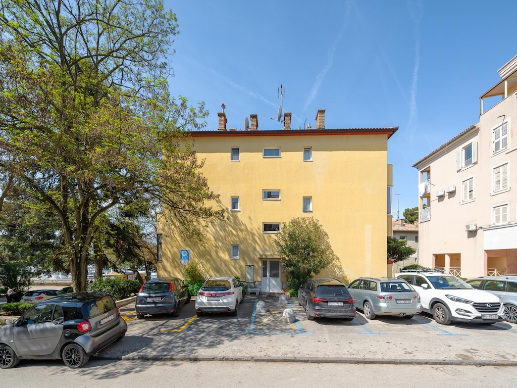 Mooi appartement nabij golfbaan