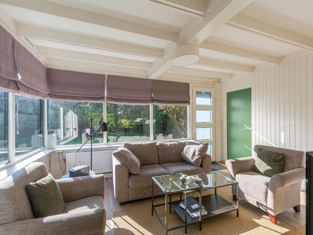 Bungalow in Sint Maartenszee am Strand