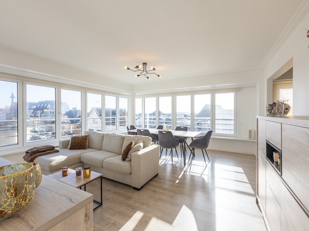 Modern appartement nabij de zeedijk