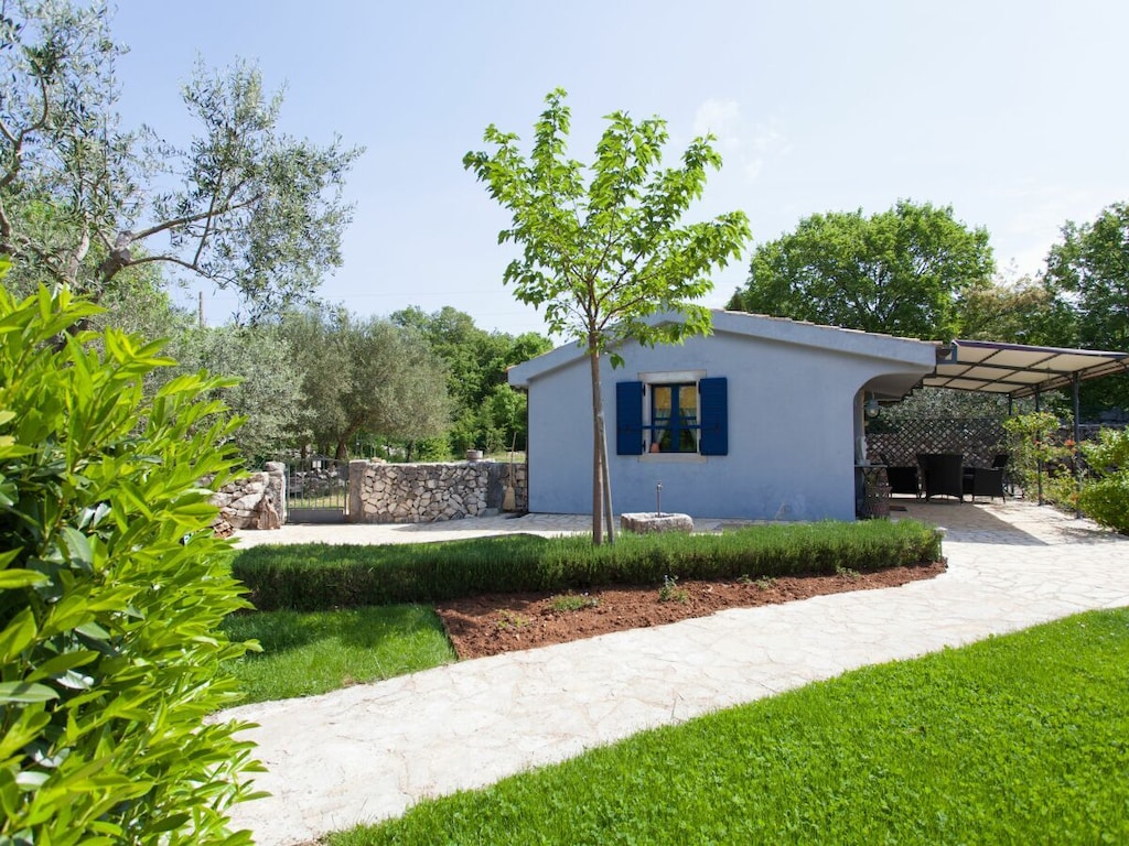Vakantiehuis in Dobrinj met zwembad