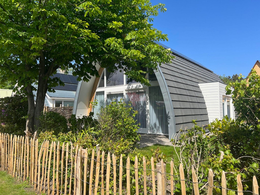 Kustvilla met jacuzzi