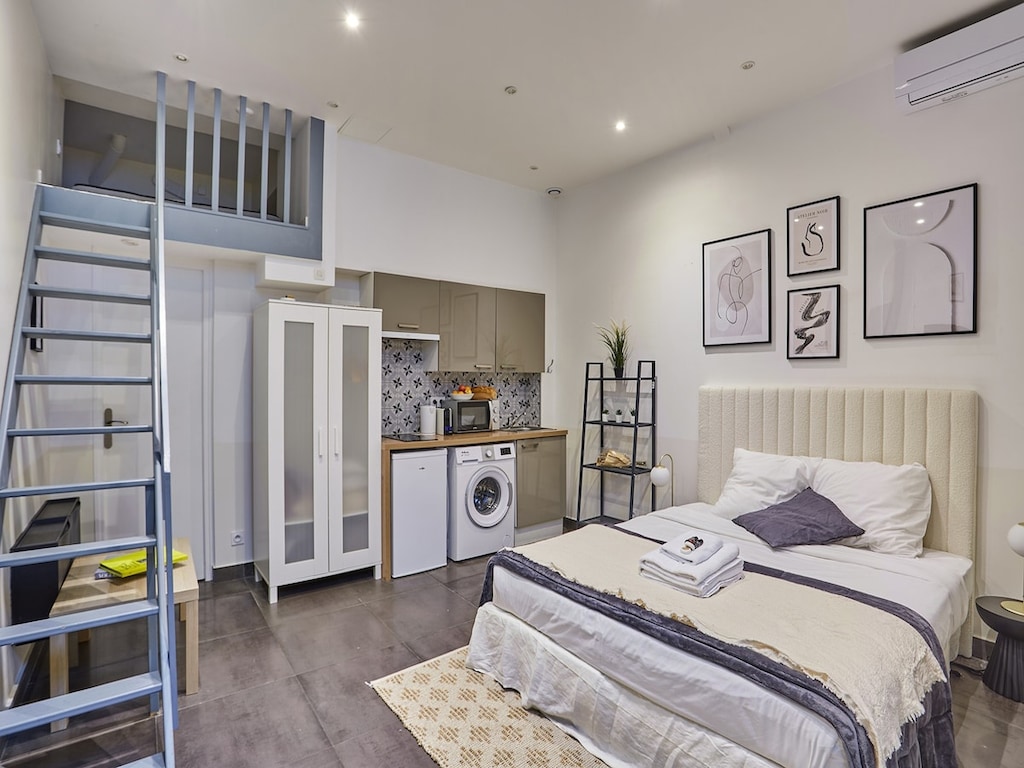 Ruime studio Centrum van Parijs/Montmartre