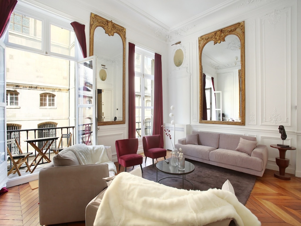 Weelderig appartement Louvre Museum Concorde