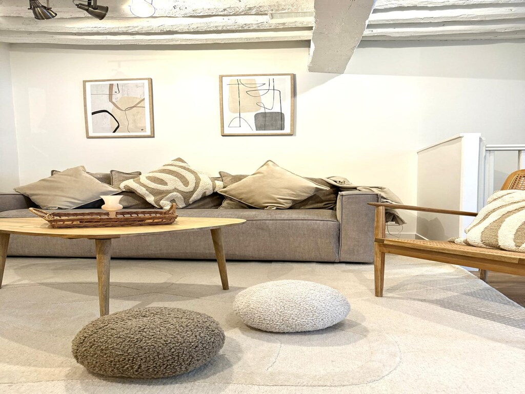 Apartment Saint Germain des Pres Bon Marche von Studio Prestige