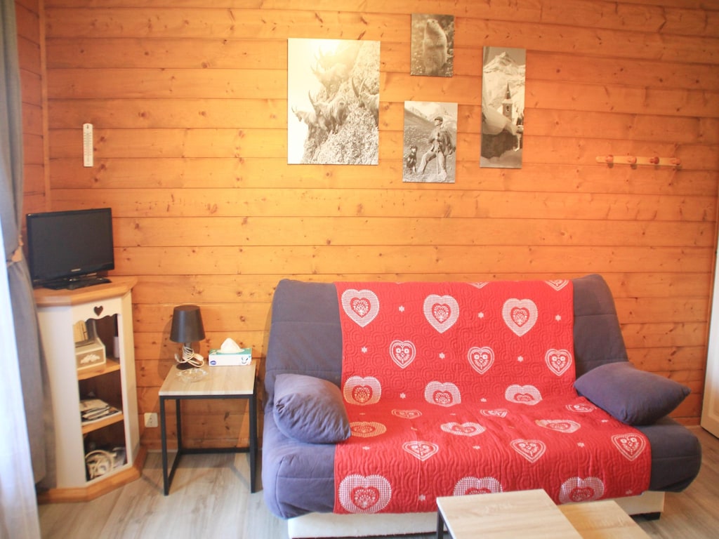 Appartement in Vonnes met Bergzicht