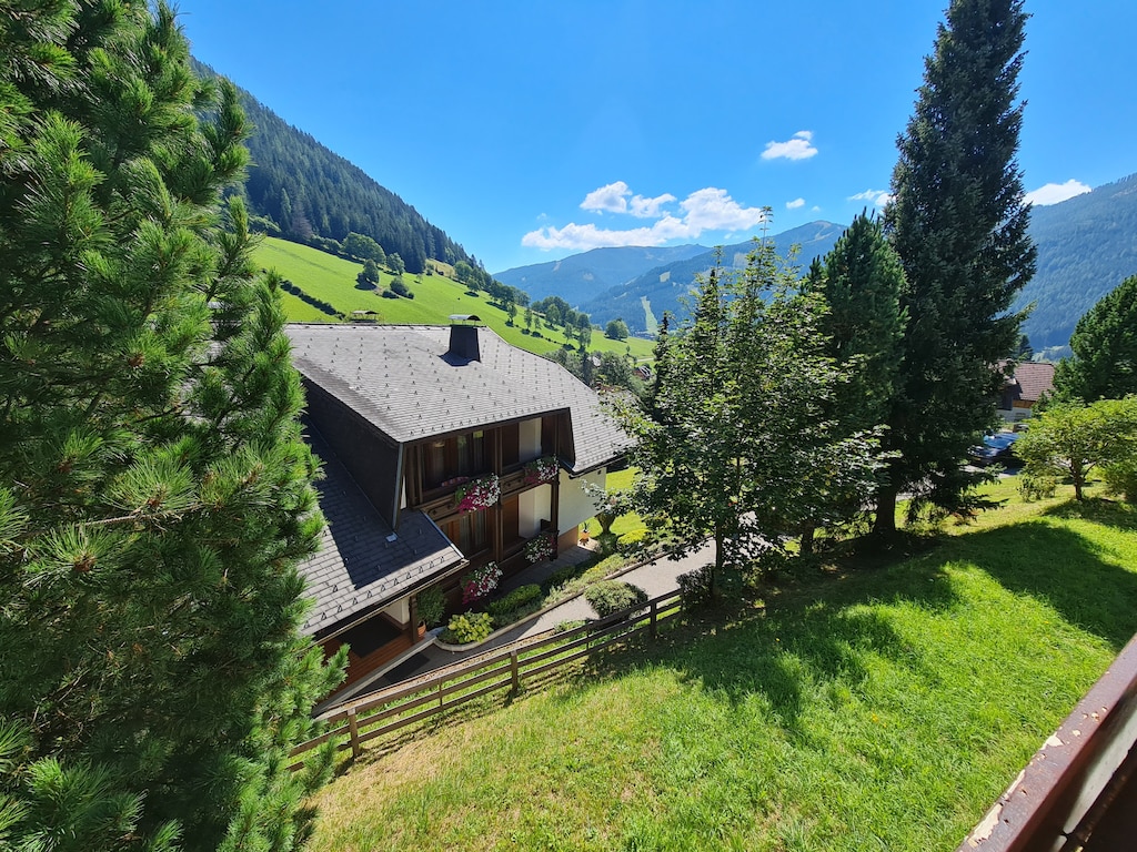Cozy Apartment mit Bergblick