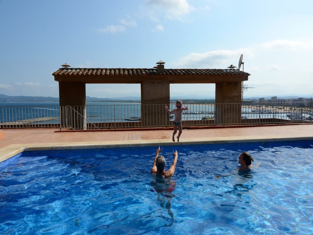 Appartement met uitzicht op Estartit Yacht Club