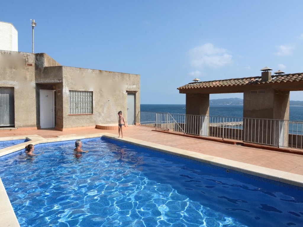Strandappartement in Spanje met Zwembad