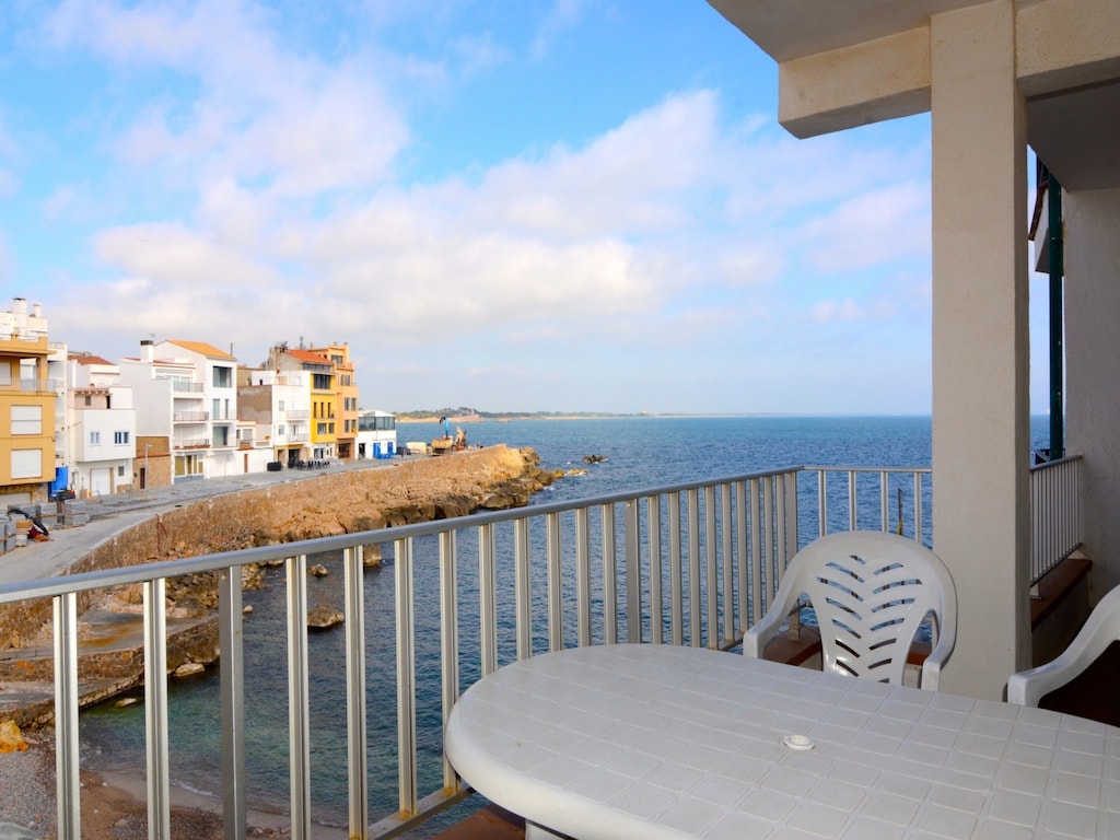 Appartement aan Costa Brava bij strand