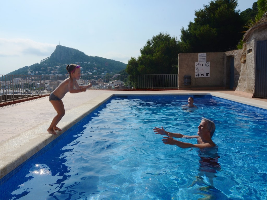 Appartement in Estartit vlakbij het strand