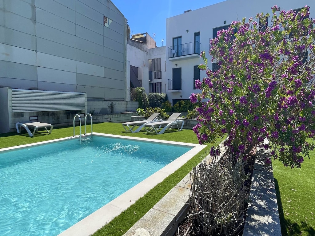 Appartement in Estartit met privéterras