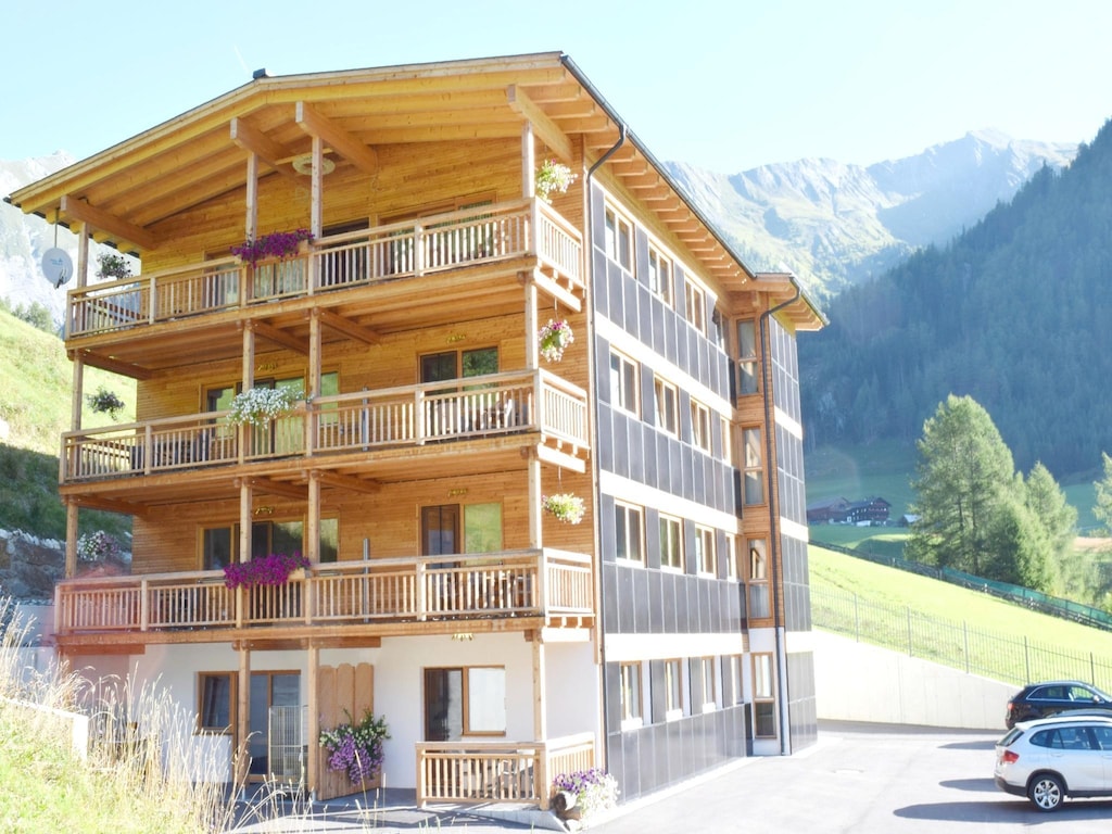 Apartment in Kals near ski resort