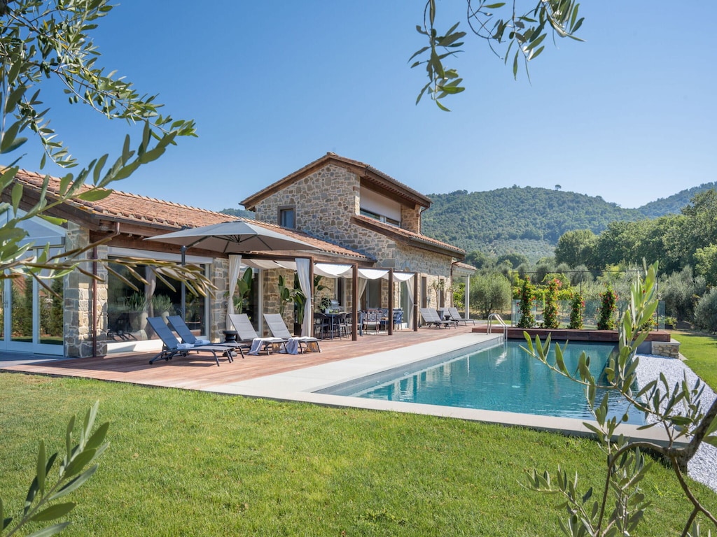 Villa in Cortona met Infinity Pool