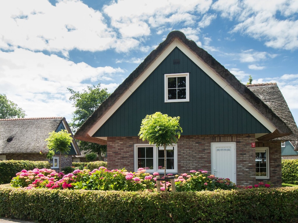 Villa in der Nähe von Wald, Strand und Meer
