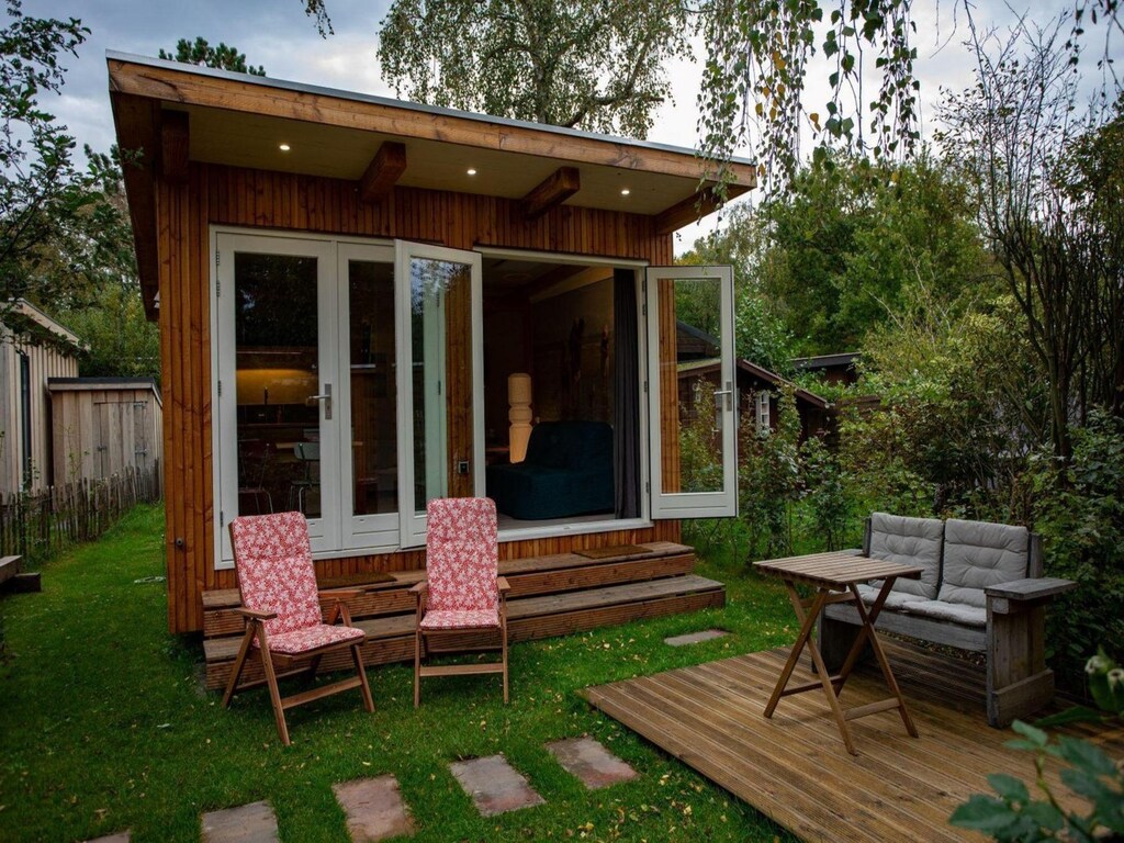 Charmant chalet in Sint Maartenszee