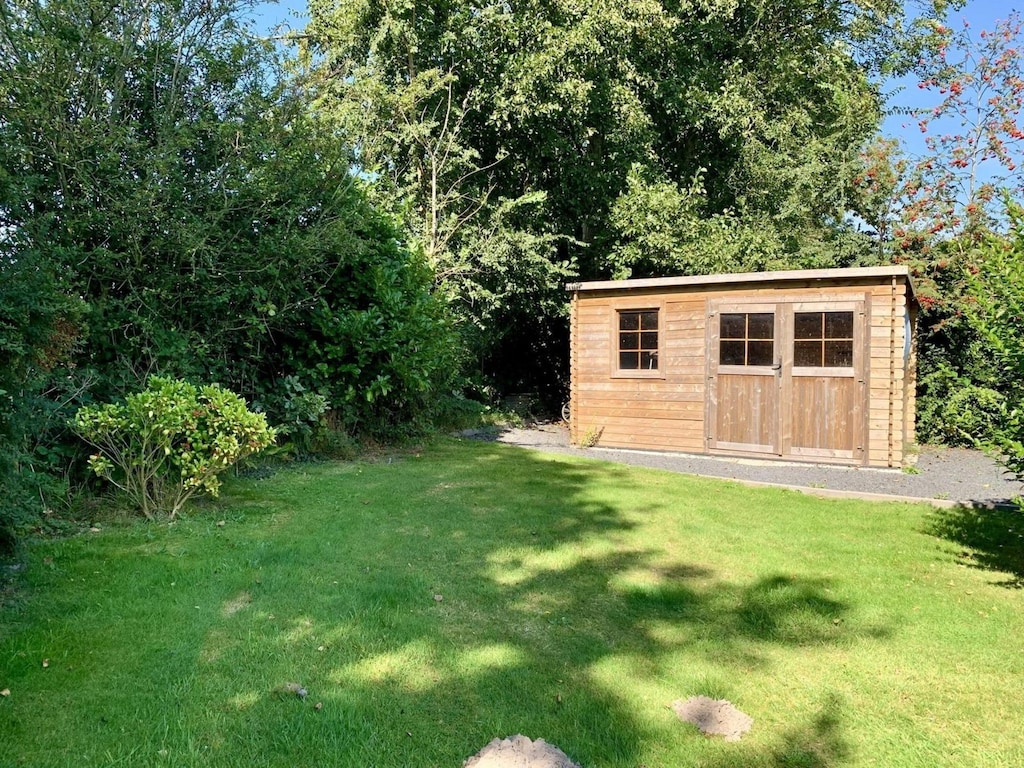 Zonnige tuinbungalow