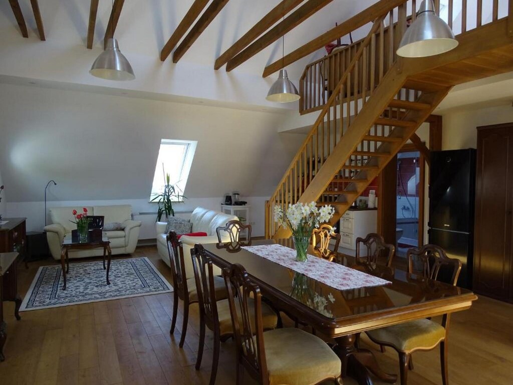 Enchanted Misty Valley Cottage Apartments - Standard One Bedroom Apartment