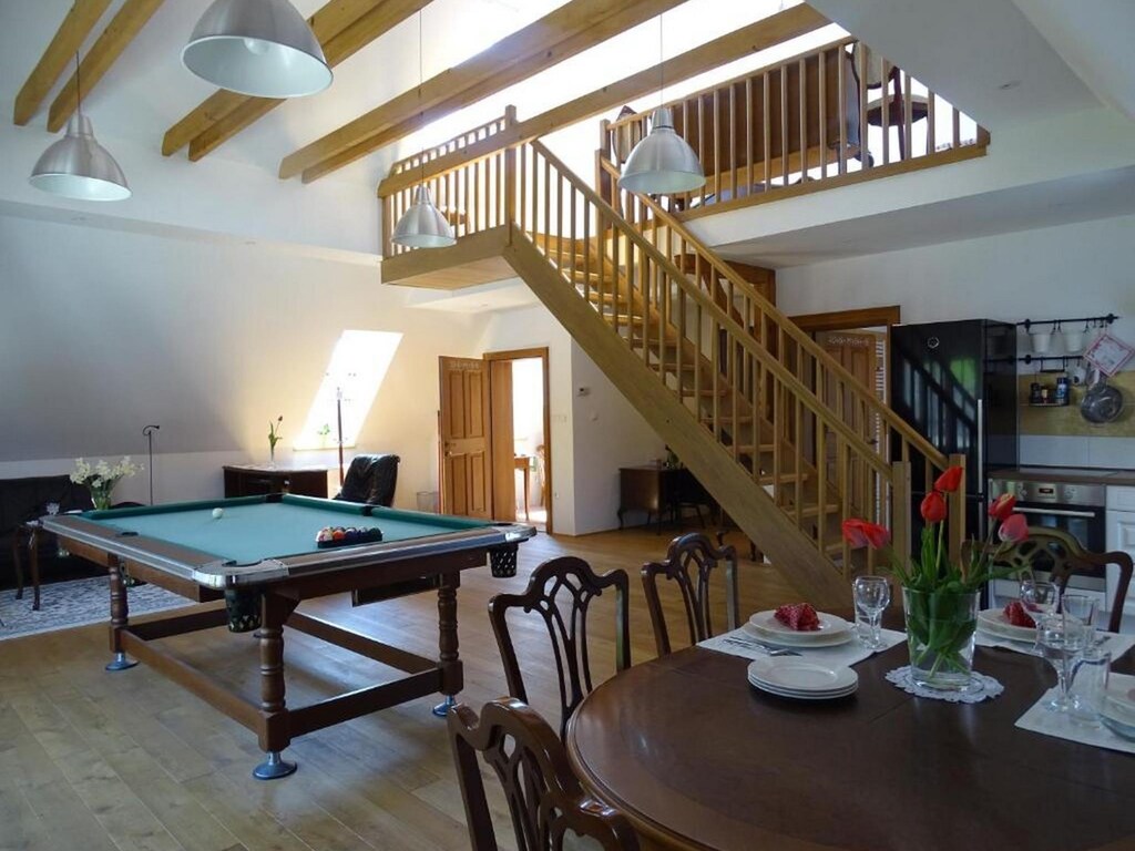 Enchanted Misty Valley Cottage Apartments - Comfort One Bedroom Apartment