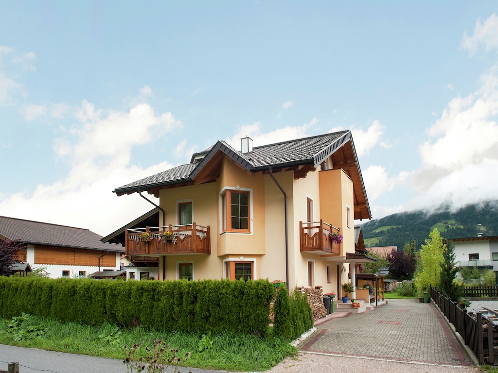 Apartment near the ski area in the Salzburg region