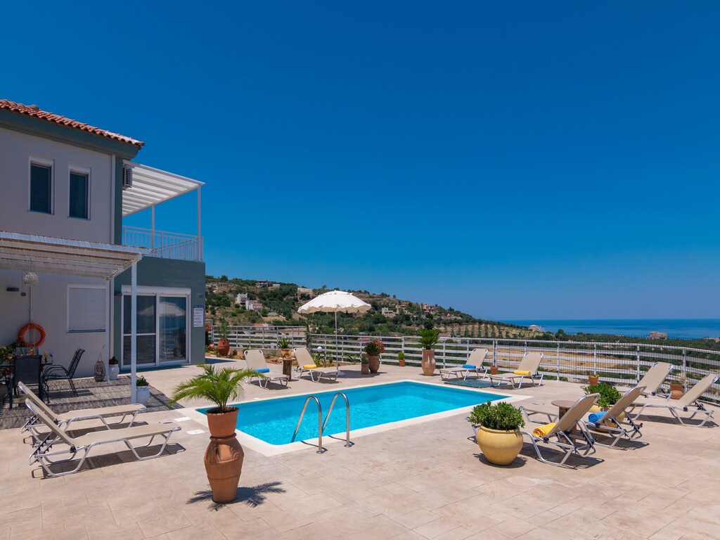 Villa in Agia Triada met privézwembad