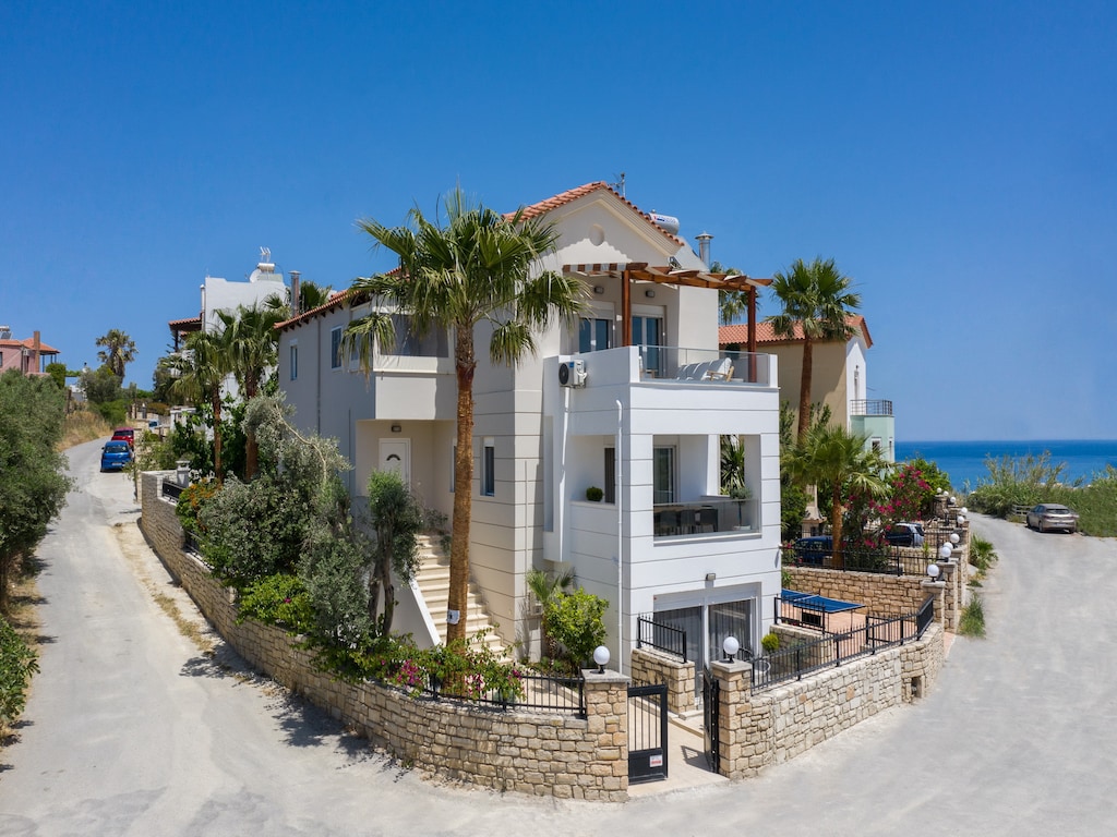 Villa in Sfakaki met Privézwembad & Uitzicht