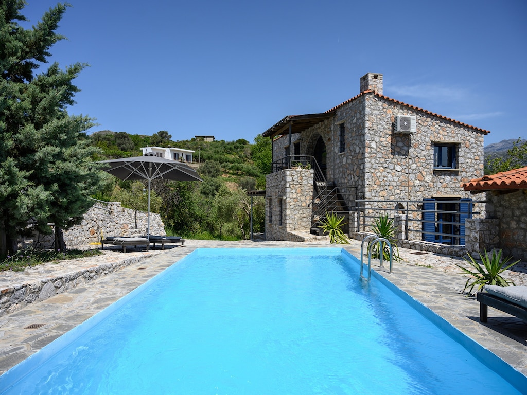 Gezinsvriendelijke villa in Lampini