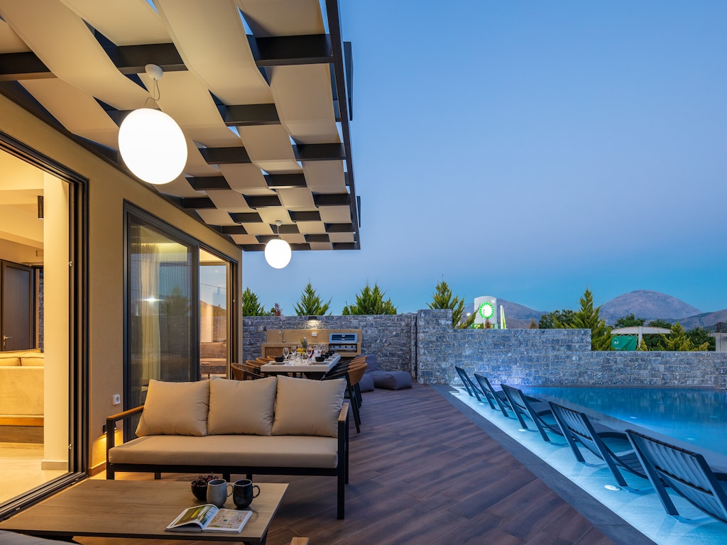 Villa in Agouseliana met Privézwembad