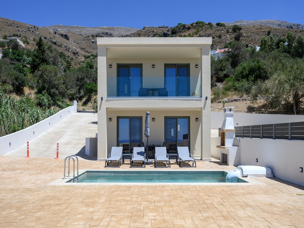 Villa in Mariou met Zwembad en Uitzicht