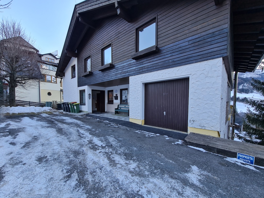 Mountain-view apartment in Bad Kleinkirchheim
