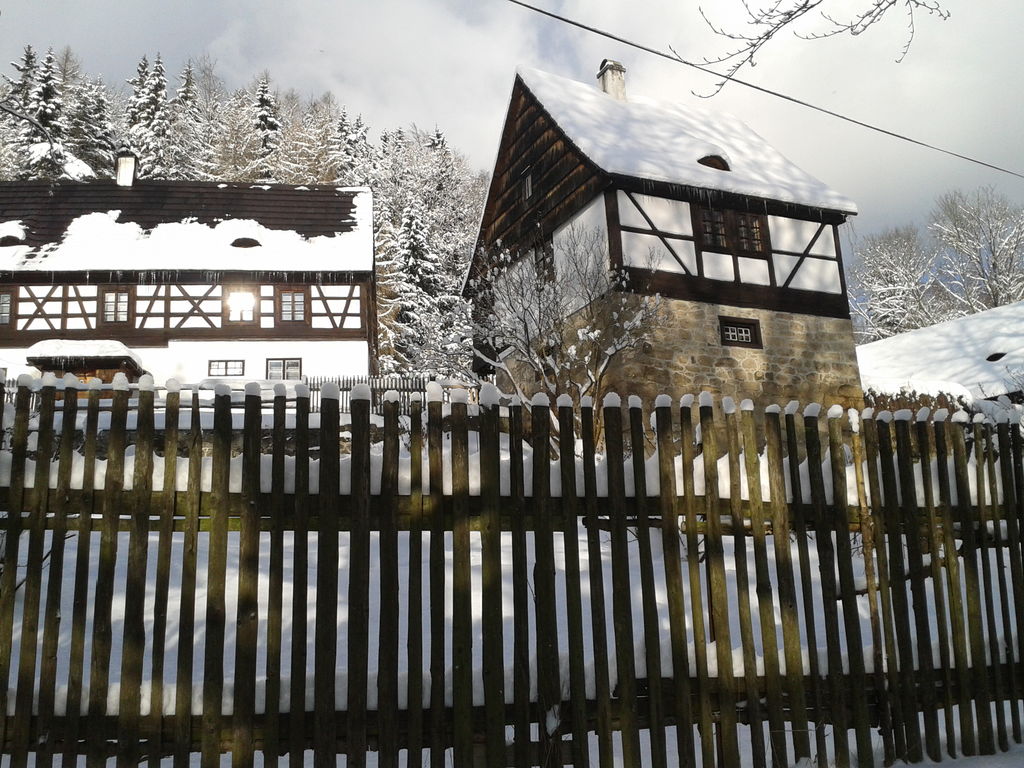 Vakantiehuis in Nejdek in West-Bohemen met tuin