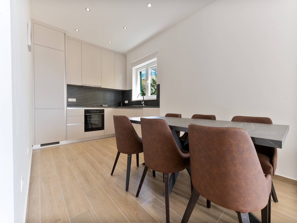 Luxury Living at Horizon Retreat - Premium Two Bedroom Apartment