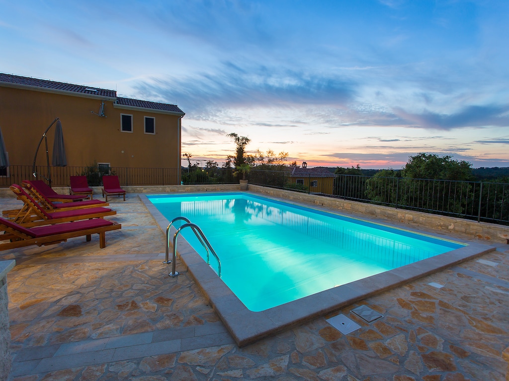 Villa in Istrië met Zwembad en Sauna