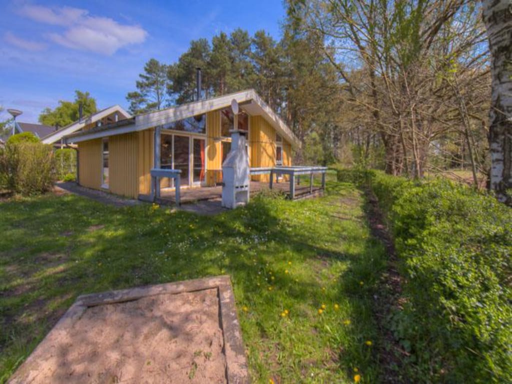 Vakantiehuis met sauna in vakantiepark Mirow