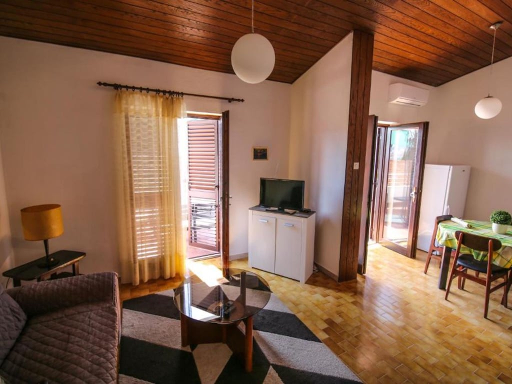 Apartment Darmy - Two Bedroom Apartment
