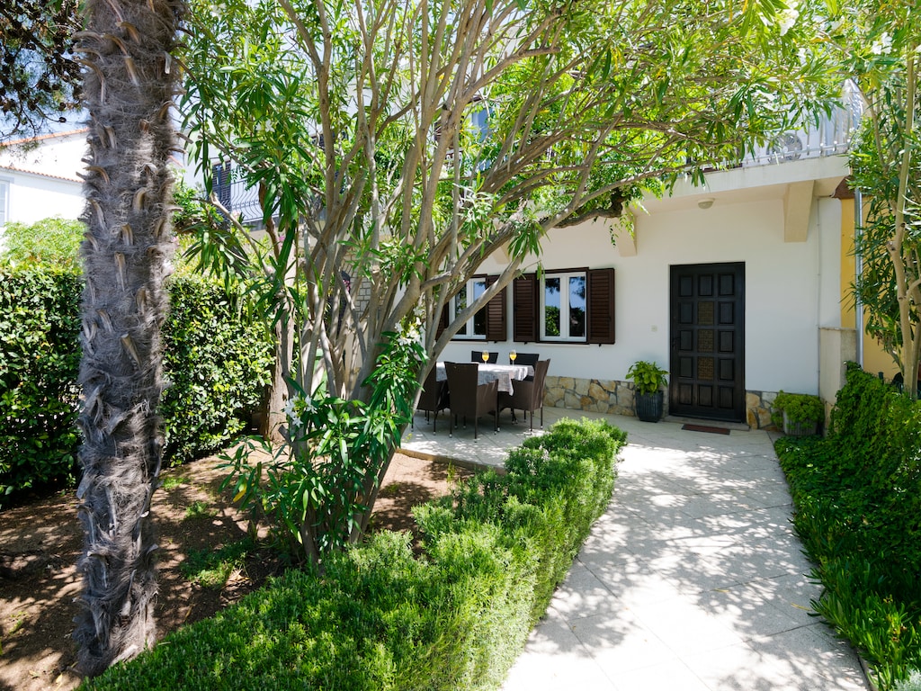 Appartement in Sukošan vlakbij het strand