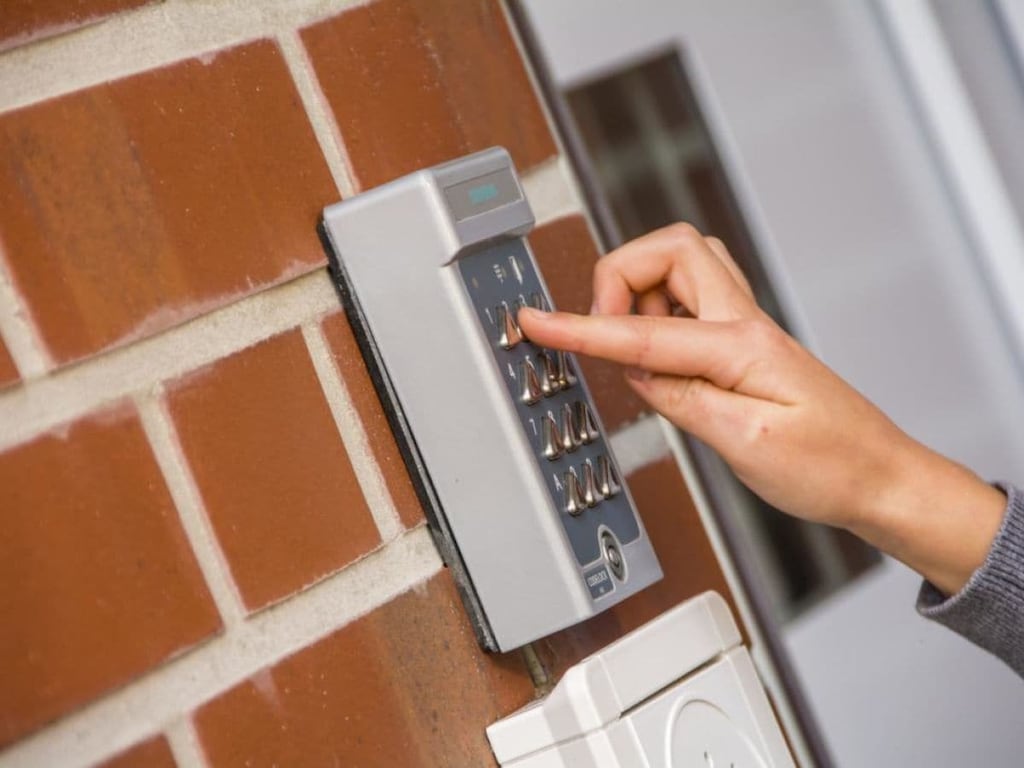 JACKET'S NEST Am Westkaap 3E