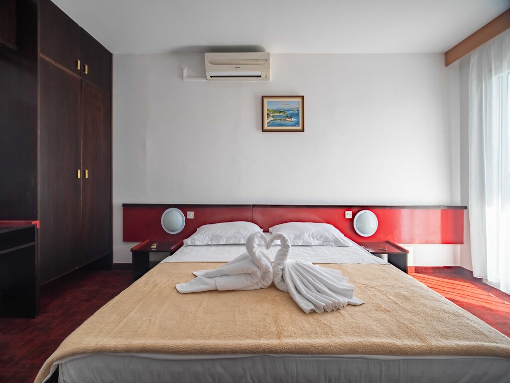 Hotel Issa - Double Room Sea View