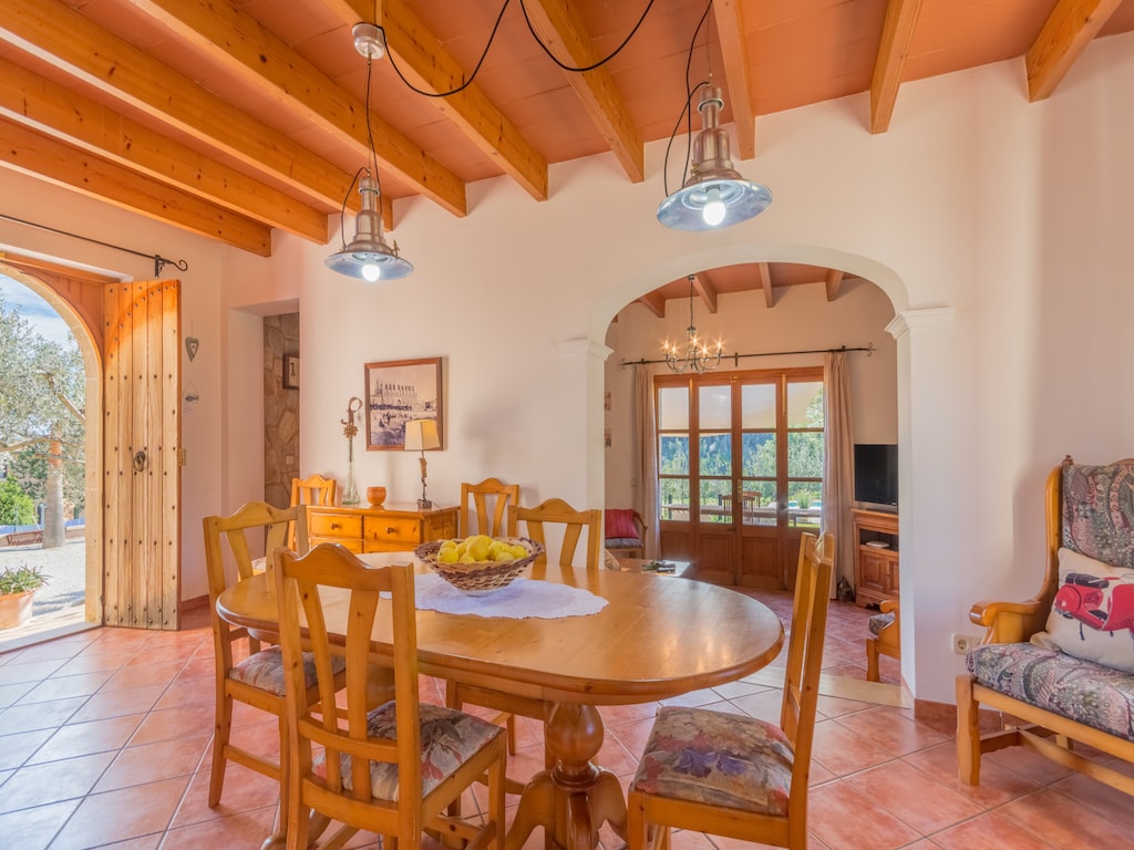 Landhaus Banyols mit Pool