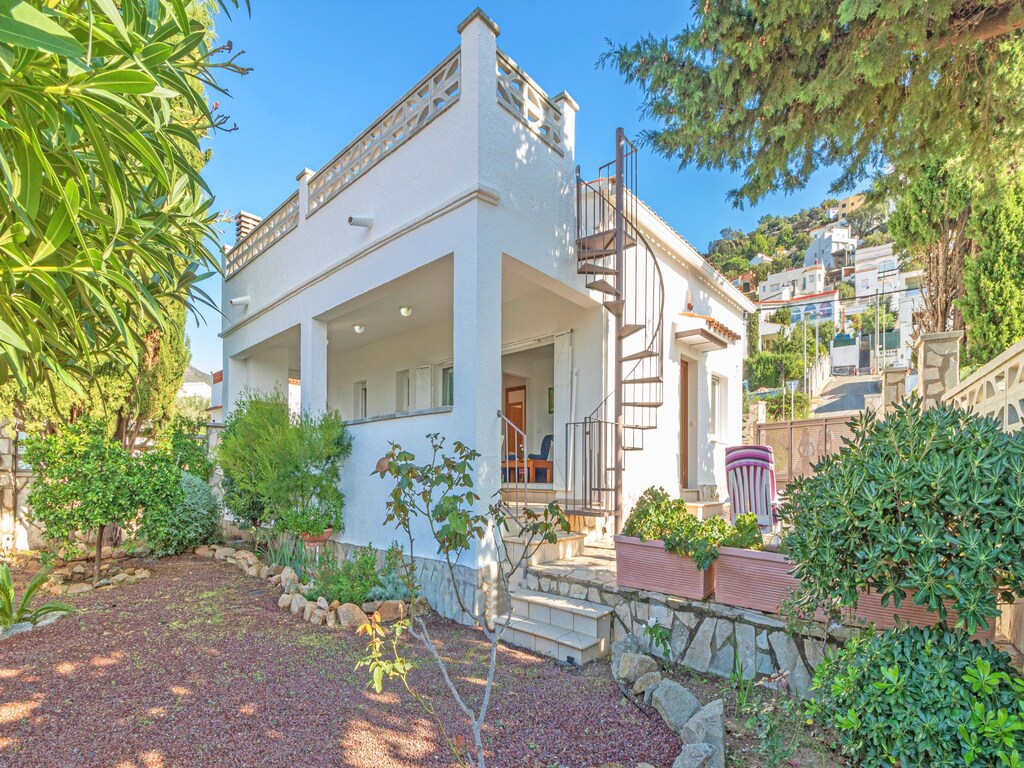 Villa met 3 slaapkamers Roses, vlakbij het strand