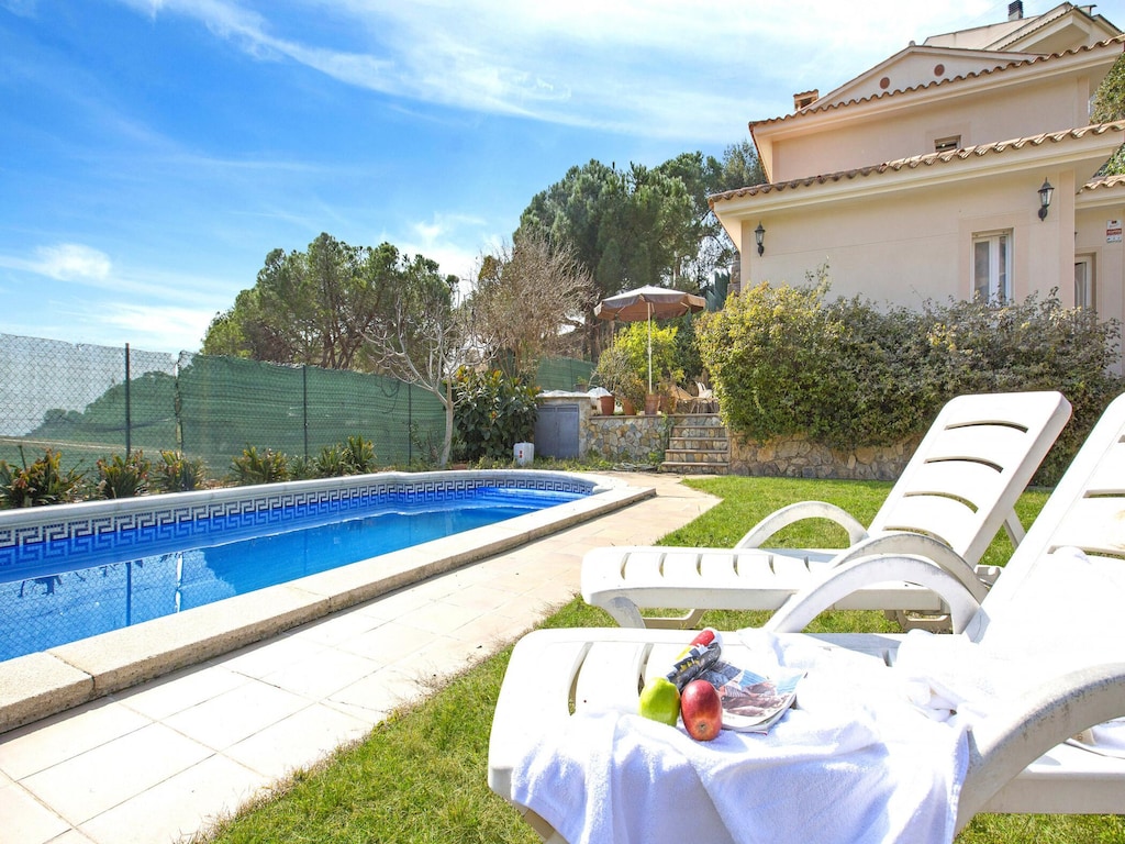 Villa in Spanje bij Cala Canyelles
